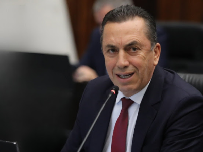 Acidentes domésticos com idosos foram responsáveis por mais de 12 mil internações no Paraná em 2024, alerta deputado Reichembach (PSD)