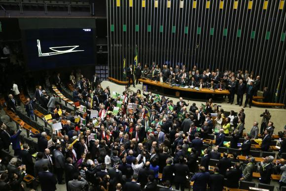 Semana da Câmara começa com pauta trancada por quatro medidas provisórias