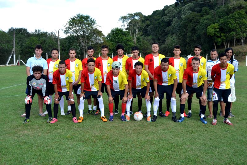 Segundona de Quitandinha terá três partidas neste domingo (15)