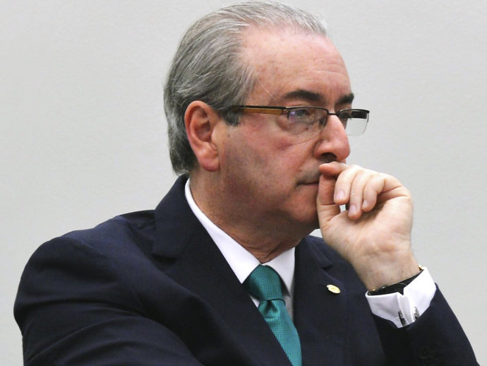 Relator confirma pedido de cassação de Cunha, que age para afastar presidente do Conselho