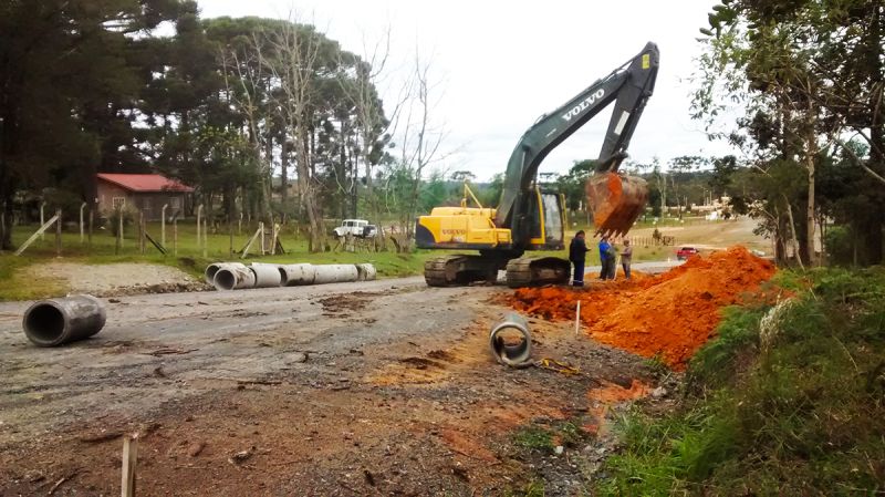 Rua São Paulo recebe obras de pavimentação em Piên