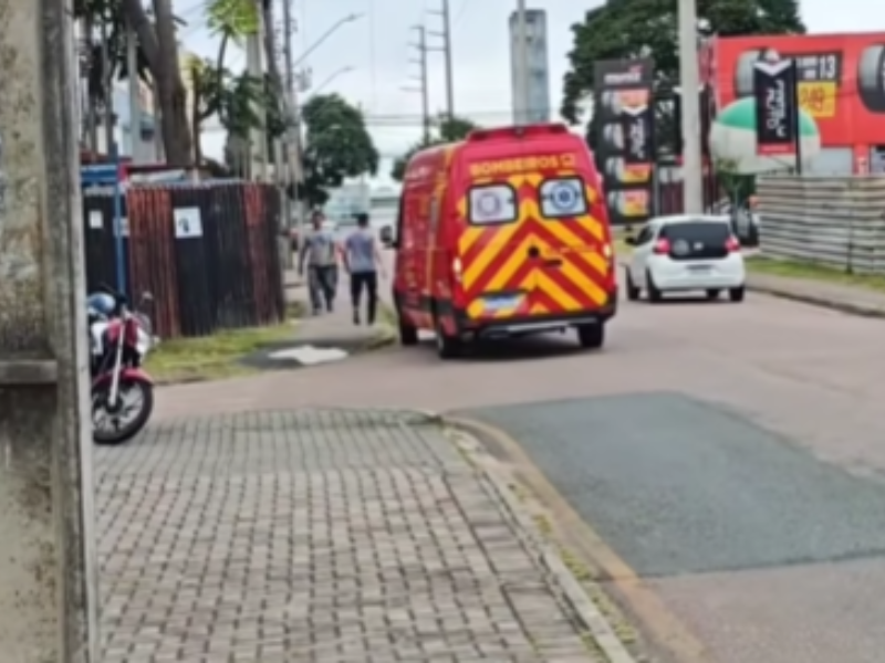 Jovem fica ferido em acidente de trânsito no bairro Eucaliptos