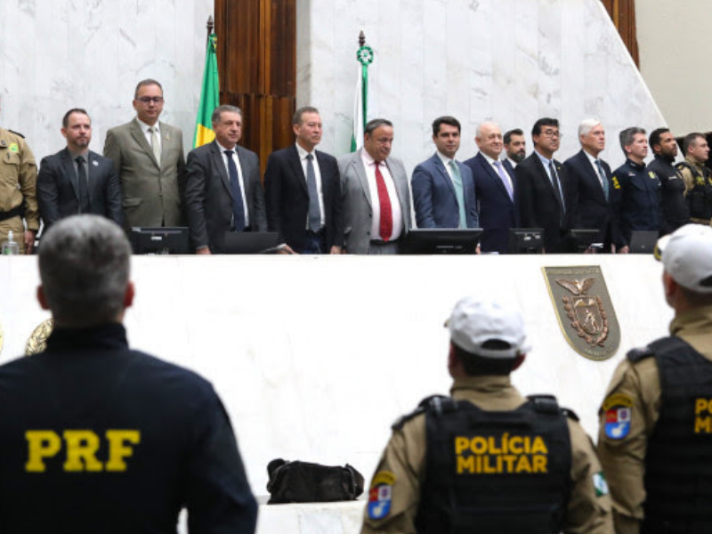 Assembleia Legislativa celebra 10 anos da lei que criou a Campanha de Maio Amarelo no Paraná