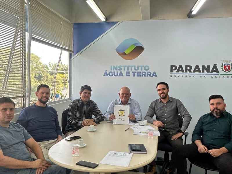 Genézio Ferreira leva demandas de Agudos do Sul à capital em busca de obras para o interior