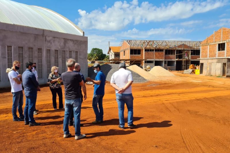 Escolas do Paraná recebem R$ 535 mi em investimentos