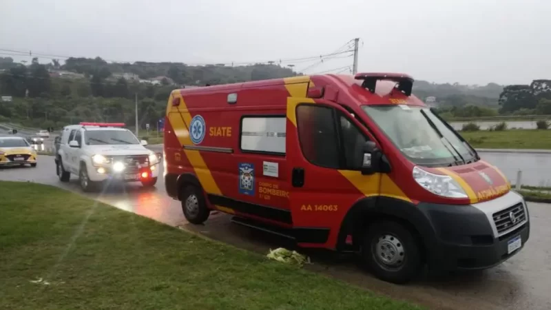 Homem fica em estado grave após ser baleado em lanchonete em Campo Magro