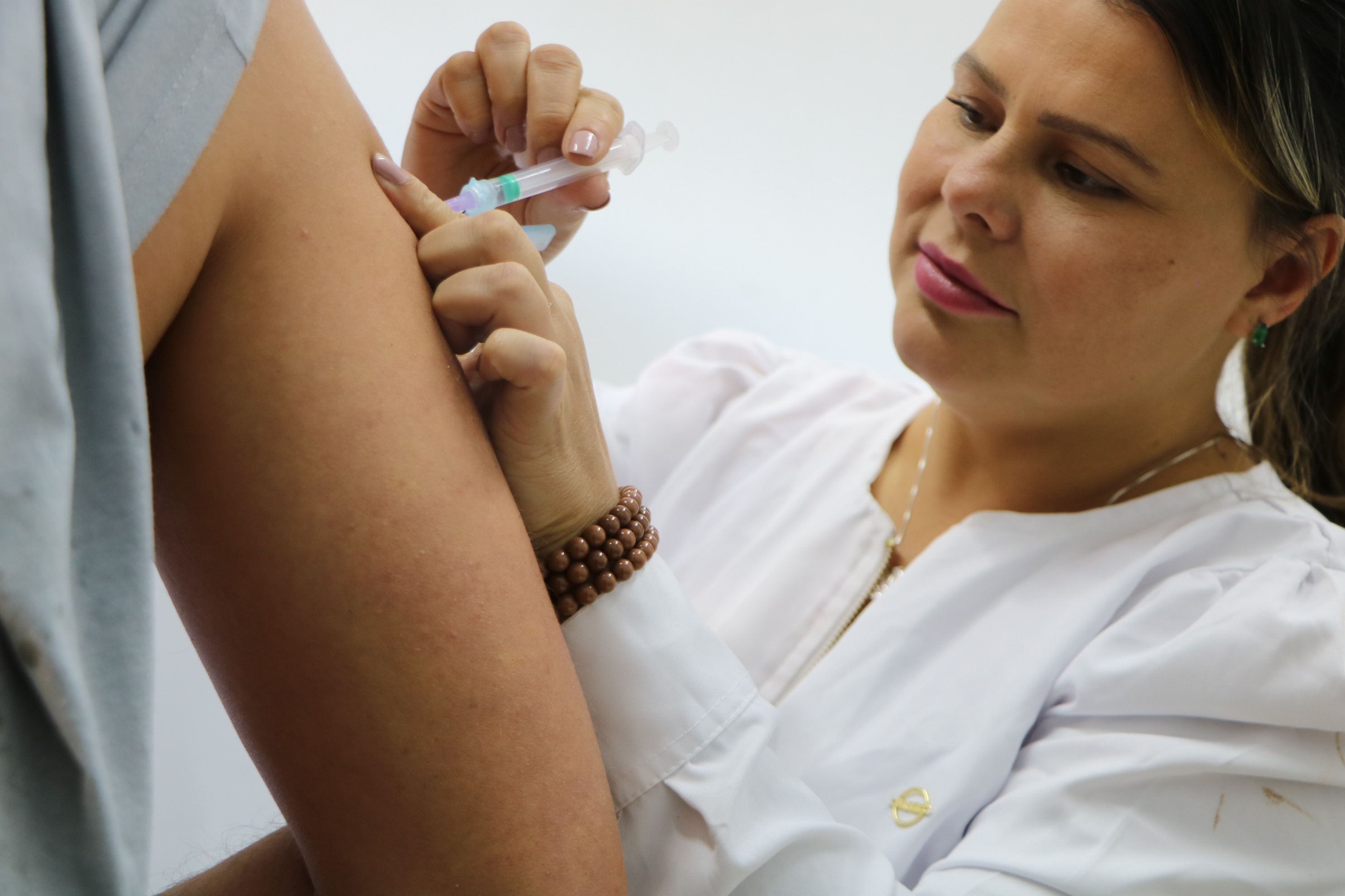 Vacinação contra a gripe é essencial para conter aumento de casos