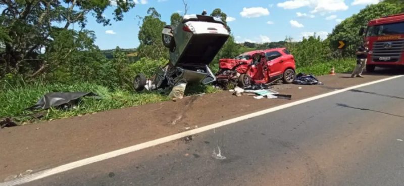 Idoso morre e três ficam feridos após acidente na BR-277