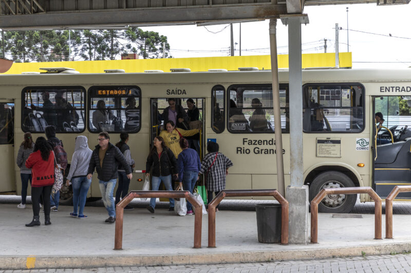 4 linhas de Fazenda Rio Grande recebem reforço