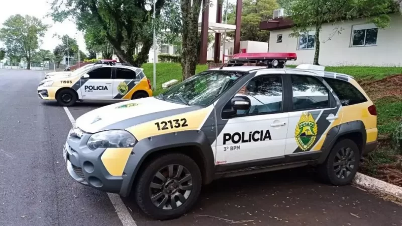 Menina de 1 ano chora e é agredida pelo pai; chave de fenda foi usada no crime