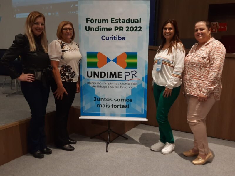 Equipe da Secretaria de Educação de Mandirituba participa do Fórum Estadual promovido pela UNDIME