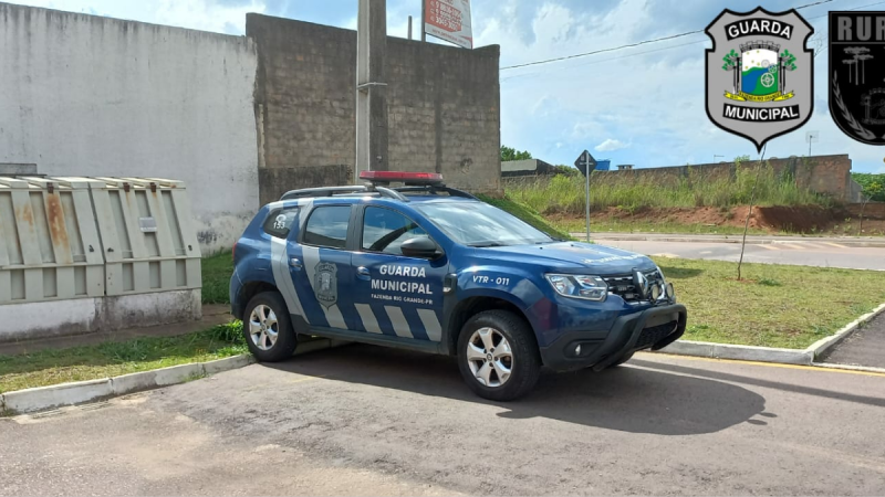 Homem é detido após virar mesa e derrubar computador da UPA