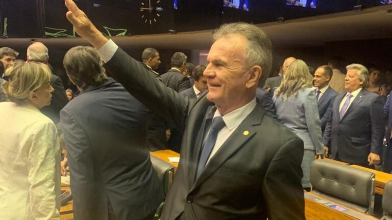 Toninho Wandscheer toma posse e assume mandato na Câmara pela terceira vez