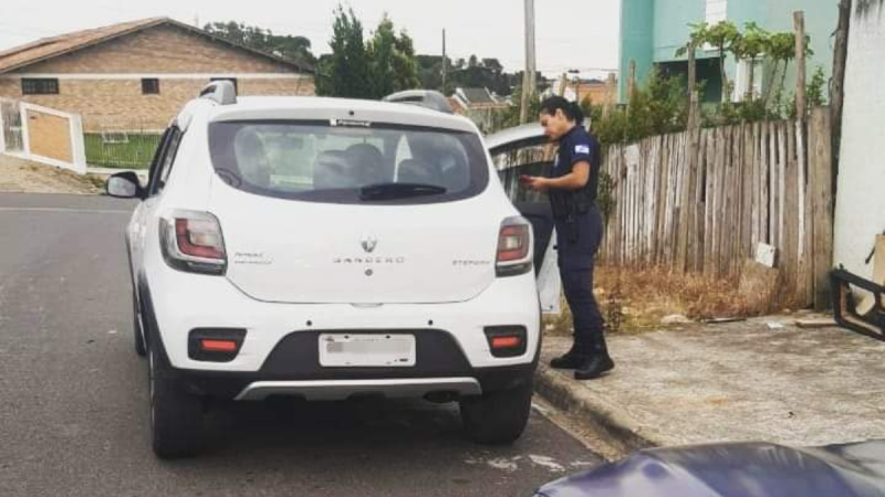 Guarda Municipal de Fazenda Rio Grande recupera carro roubado