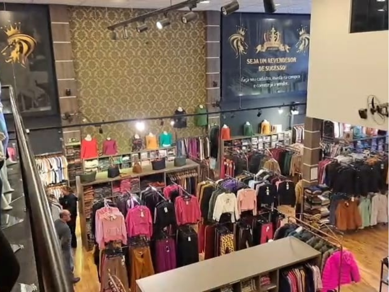 Preso dono de loja que vendia produtos falsificados na grande Curitiba