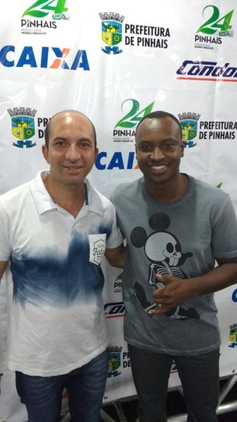 Carlinhos do Eliza agradece a oportunidade de contribuir na Câmara Municipal de Pinhais.