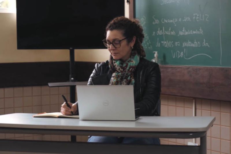 Provas do concurso público para professores da rede estadual acontecem domingo