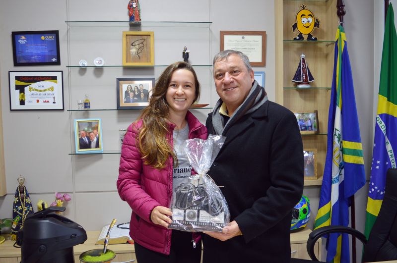 Vencedores do concurso são premiados