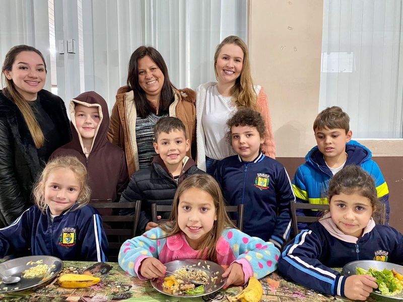 Alimentação Saudável nas Escolas Municipais de Agudos do Sul