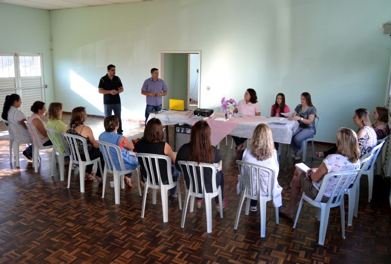 Melhorias nas calçadas do  centro de São José dos Pinhais facilitam acessibilidade e promovem segurança