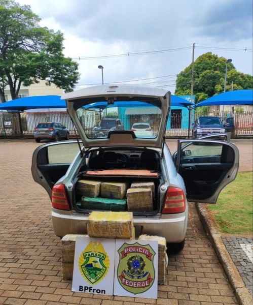 Polícia apreende meia tonelada de maconha depois de perseguição no Paraná