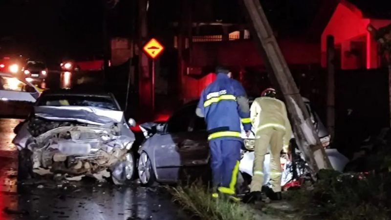 Motorista embriagado que matou menino, morre no hospital em Curitiba.