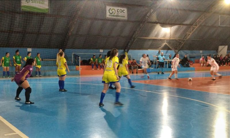 Colombo/CEP estreia com vitória no Paranaense Feminino de Futsal