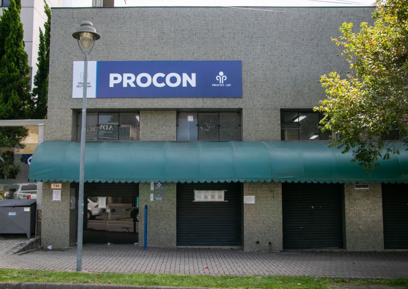 Procon-SJP firma acordo com loja de pneus e garante reembolso a consumidores insatisfeitos