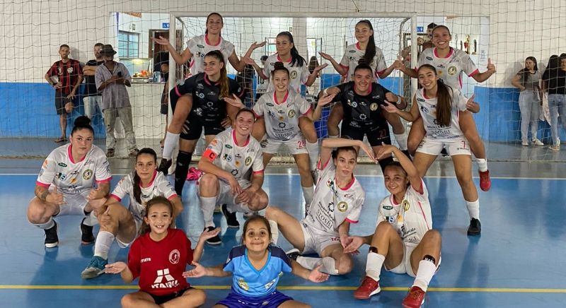 Colombo/CEP vence o Guarapuava de virada pelo Paranaense Feminino de Futsal