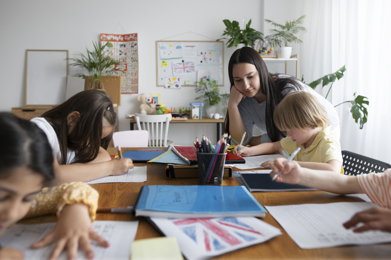 Ensino bilíngue impulsiona habilidades socioemocionais desde a educação infantil