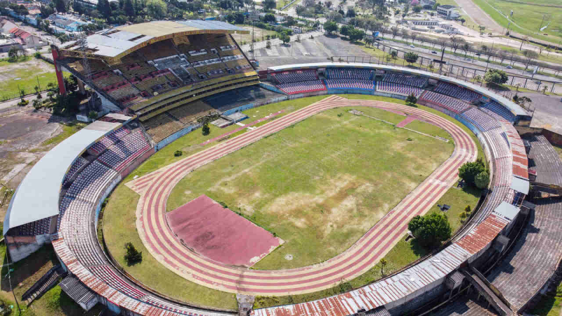 Governador Ratinho Junior anuncia que autorizou a desapropriação do Estádio Pinheirão