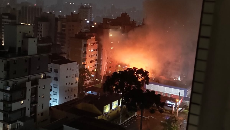 Tradicional escola de inglês de Curitiba sofre incêndio