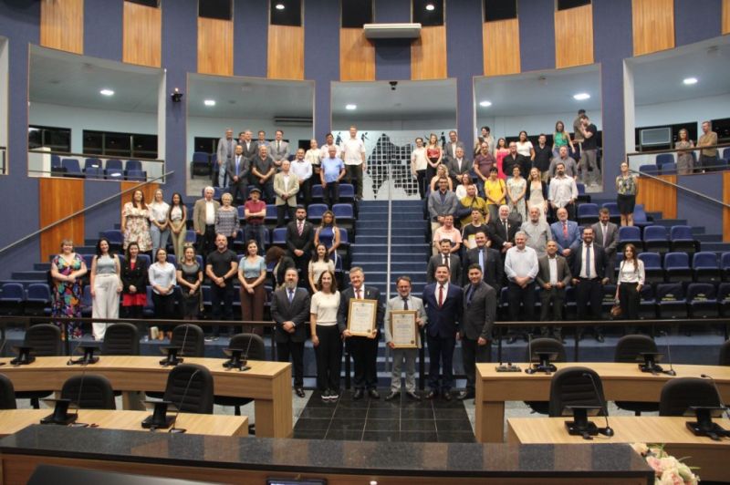 Câmara Municipal homenageia advogados de São José dos Pinhais