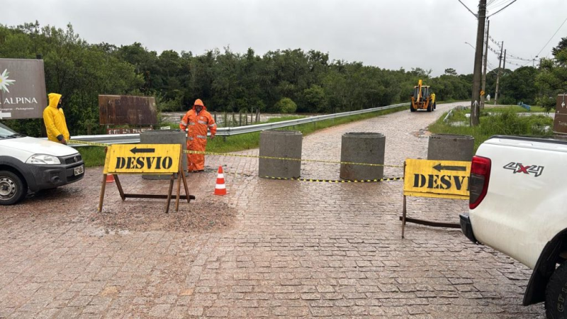 São José dos Pinhais intensifica ações para evitar alagamentos durante fortes chuvas