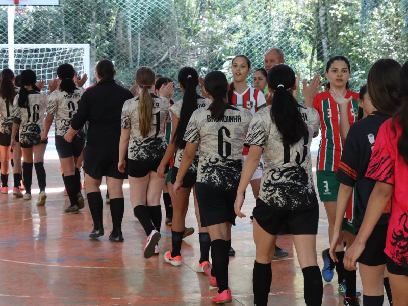 Em Campo Magro, Jogos Escolares do Paraná movimenta economia local