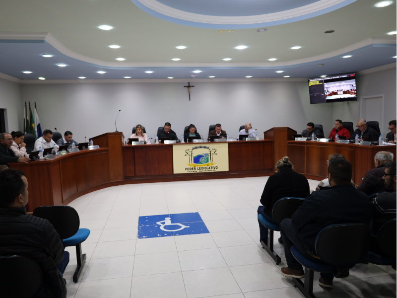 Em sessão extraordinária, vereadores de Fazenda Rio Grande aprovam PPA 2026-2029  