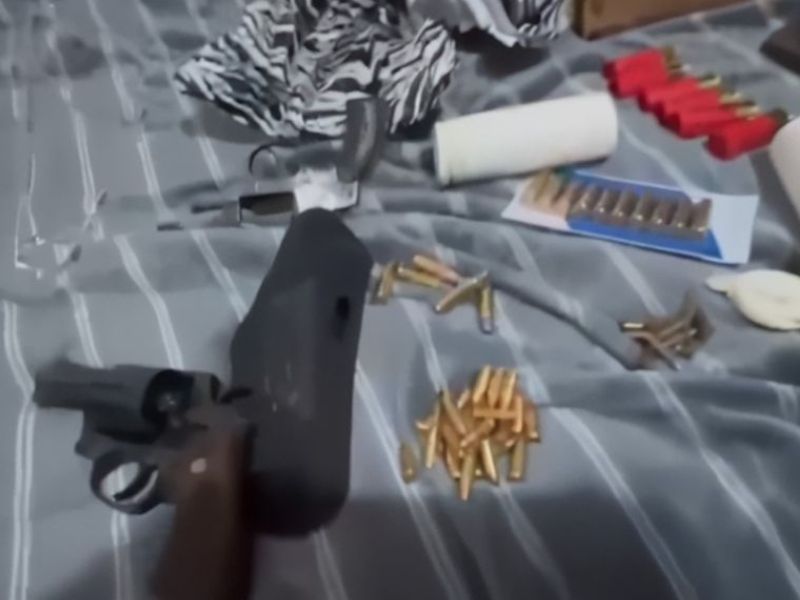 Investigado por bomba em terminal, advogado tem residência vasculhada pela polícia