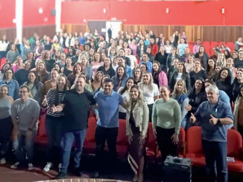 Reajuste histórico: professores de Mandirituba celebram reconhecimento salarial 