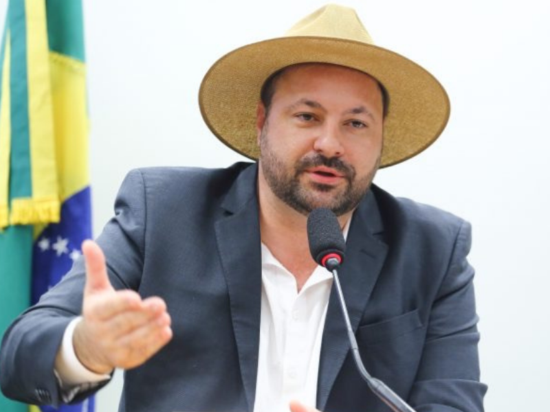 Deputado Geraldo Mendes propõe projeto de exame oftalmológico aos 6 meses de vida como complemento ao 