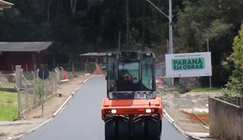 Obra de pavimentação avança em Piên e beneficia moradores 