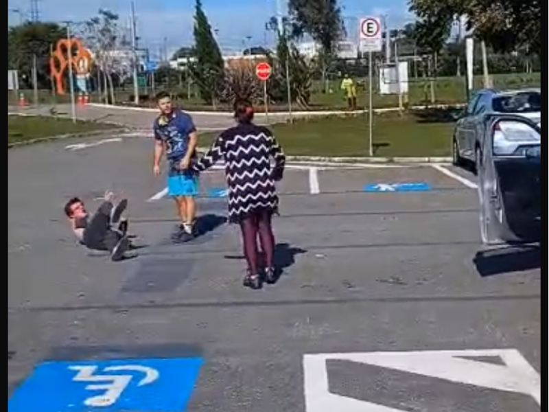 Motorista de aplicativo é atacado com tesoura durante corrida em São José dos Pinhais