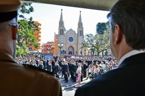21-04-2016 Tiradentes, dia de Homenagem na praça central de Curitiba, que leva seu nome. na presença de autoridades de diversas instituições
